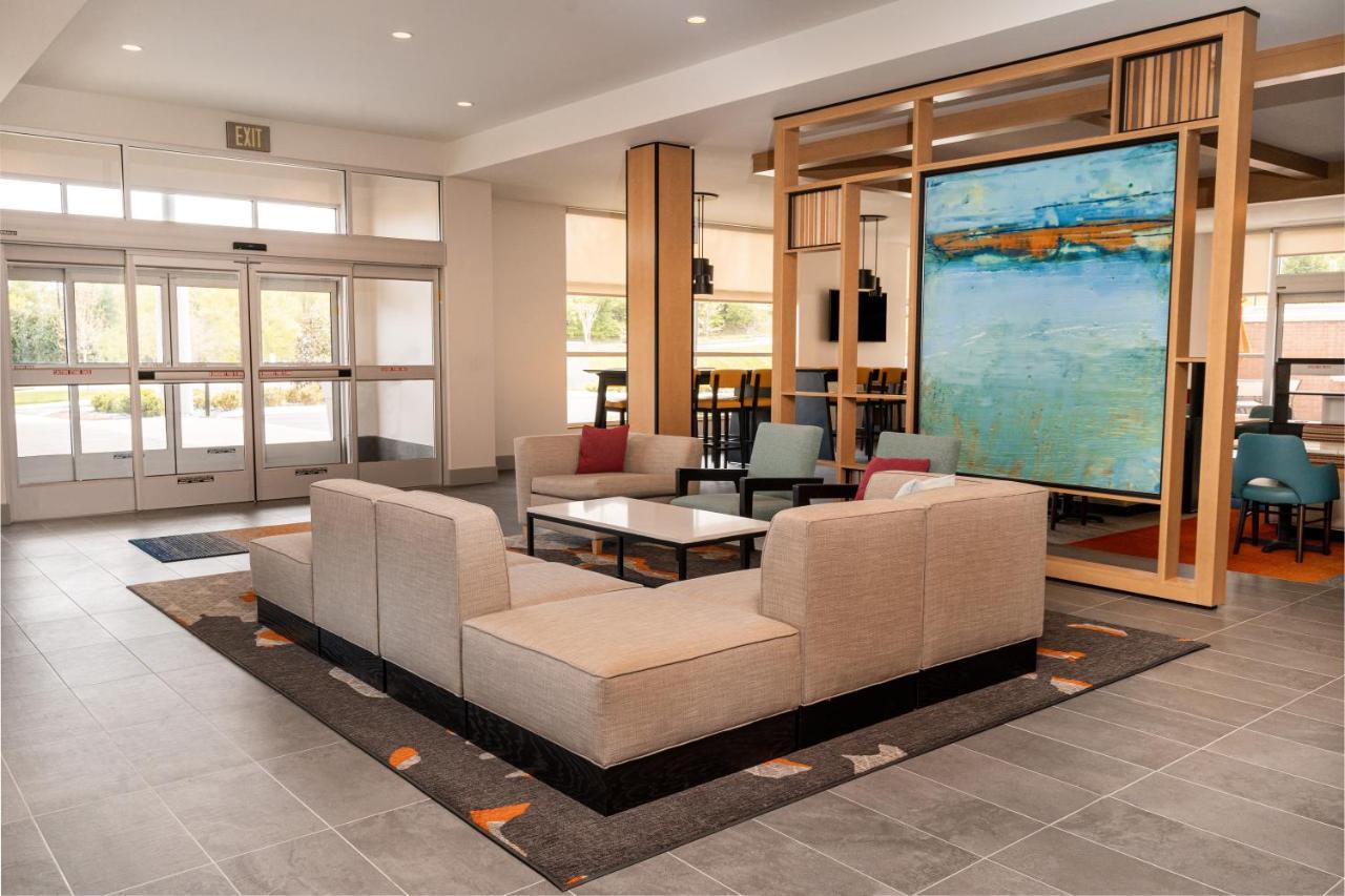Hyatt House Airport Hotel Nashville